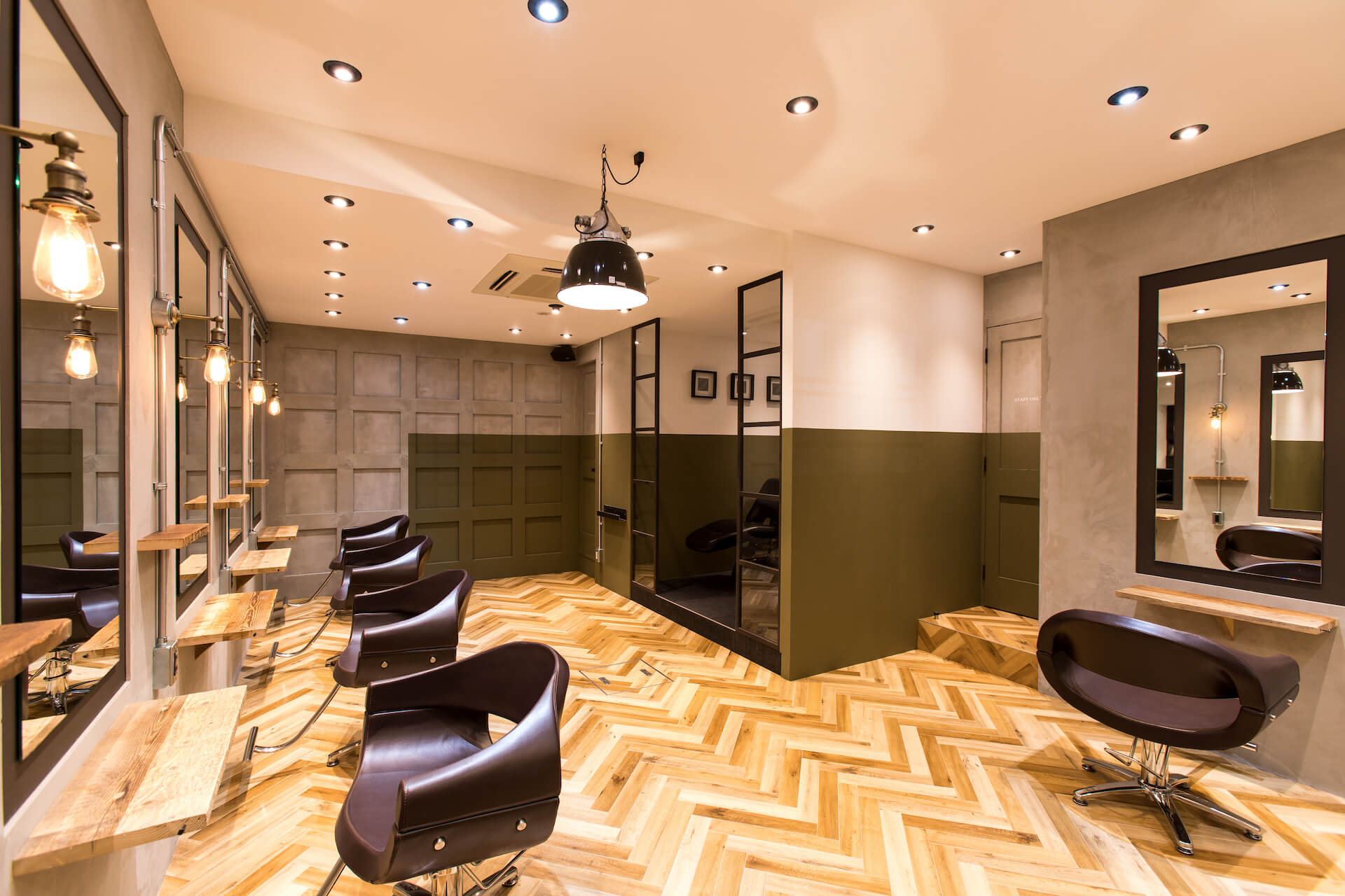 東京都・AUBE HAIR shine