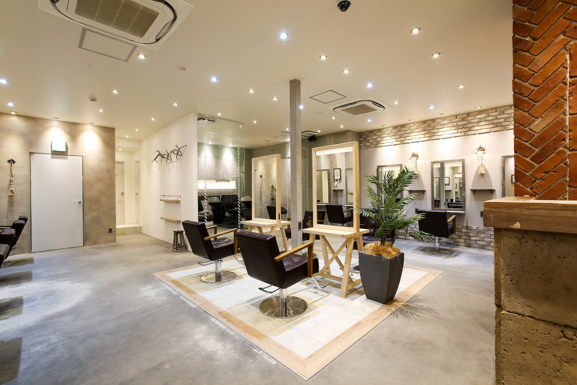 Hiroshima・AUBE HAIR natula