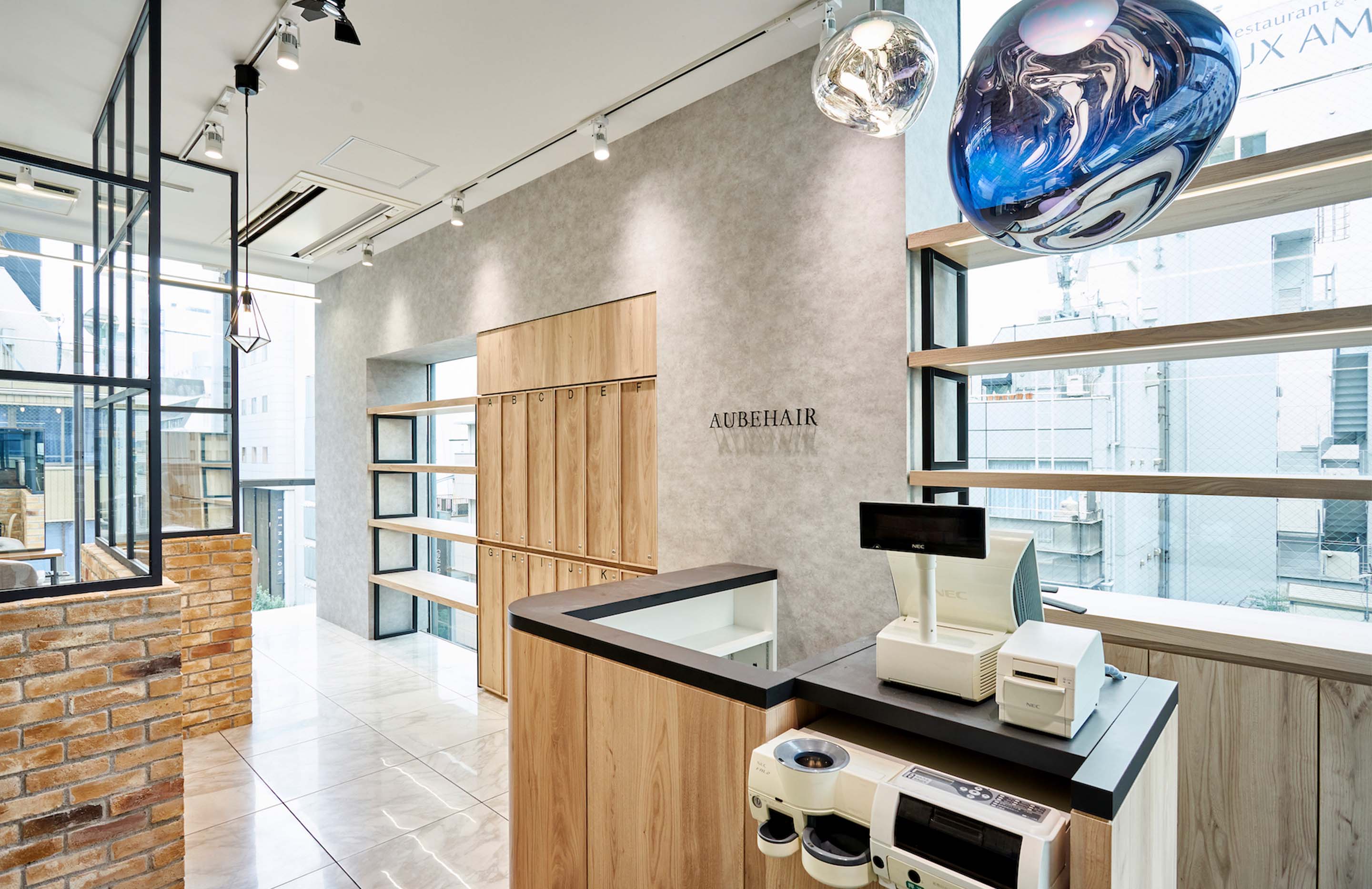 東京都・AUBE HAIR core