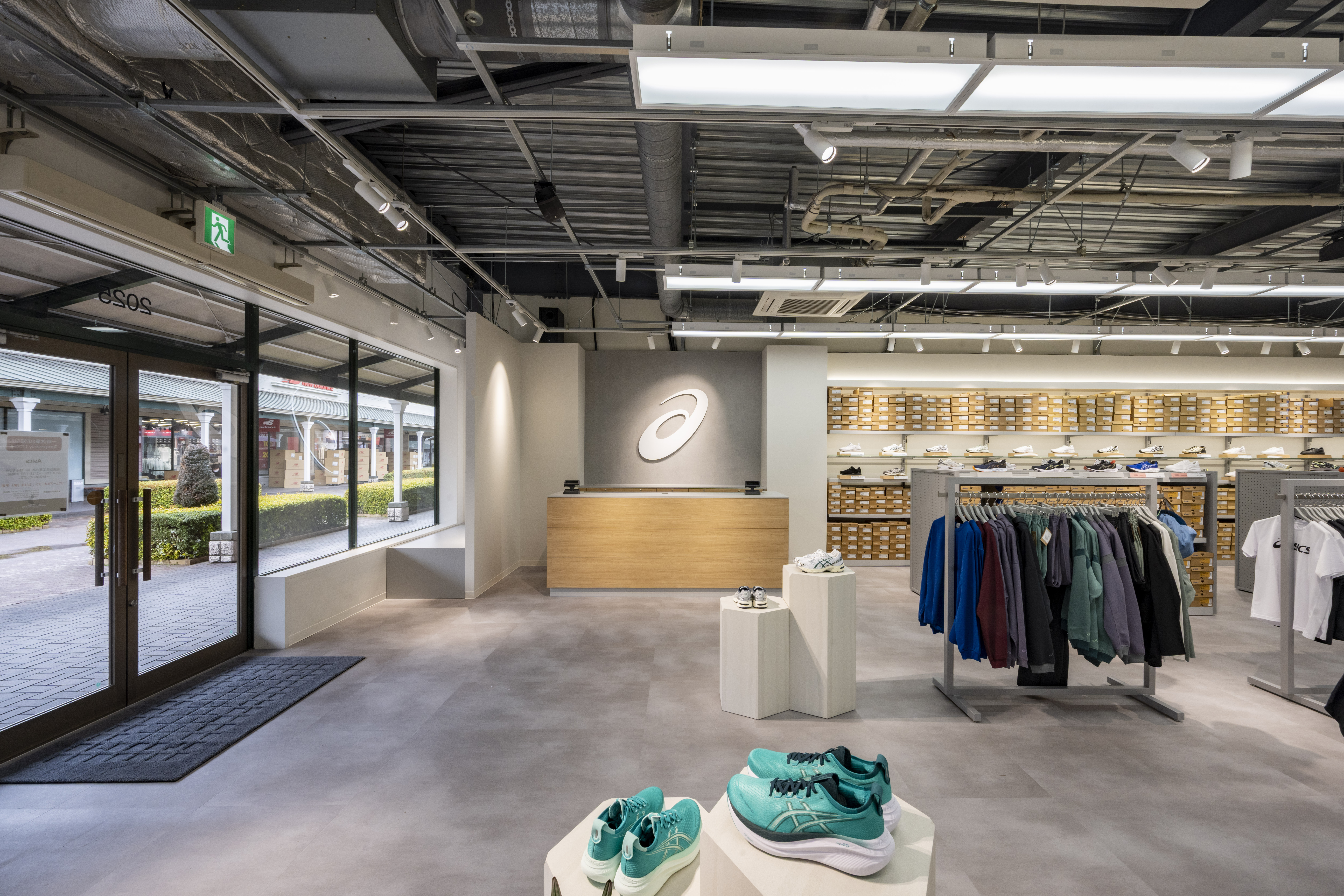 静岡県・Asics Gotemba PREMIUM OUTLETS